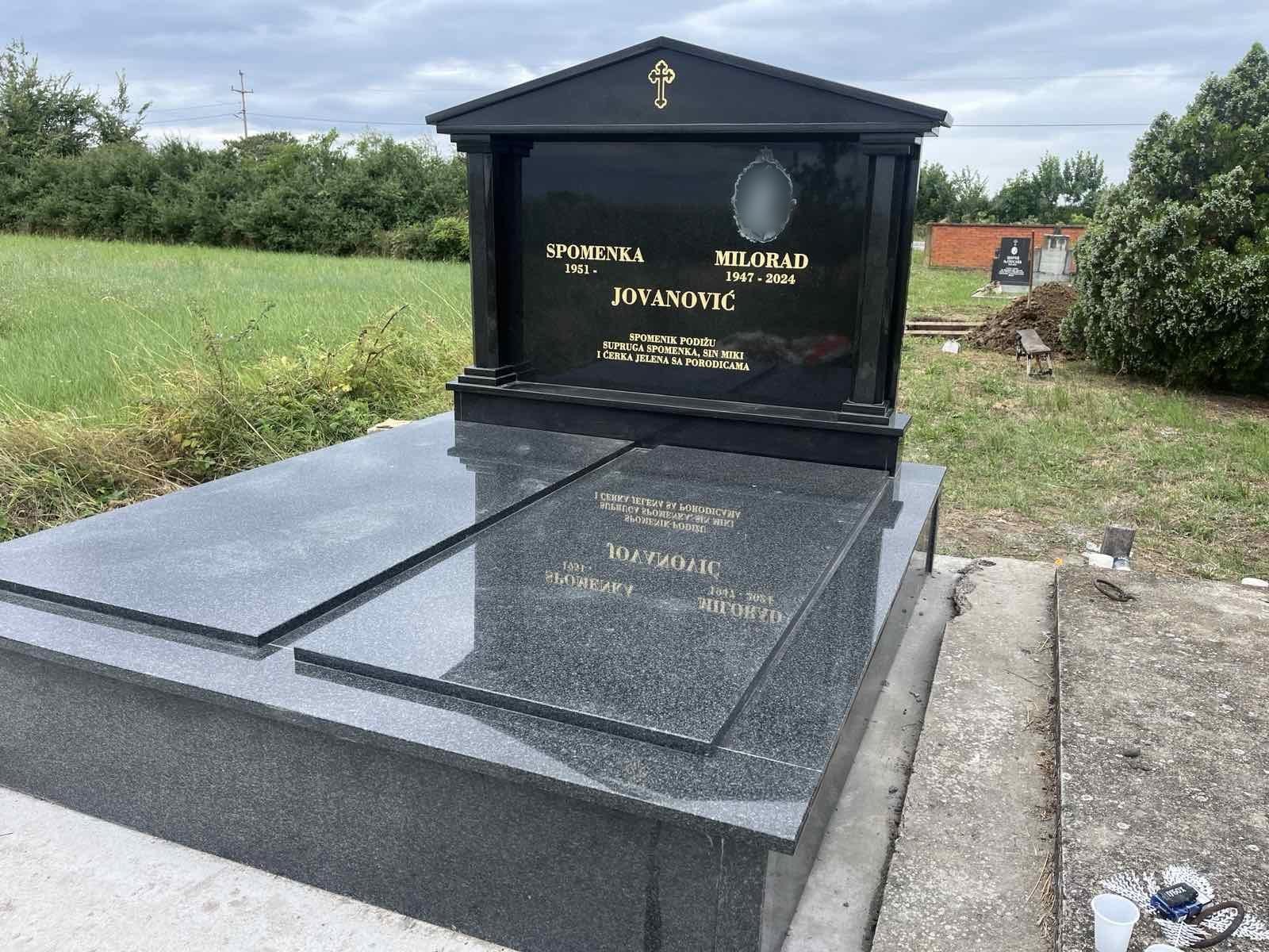 Spomenici za dvoje 1